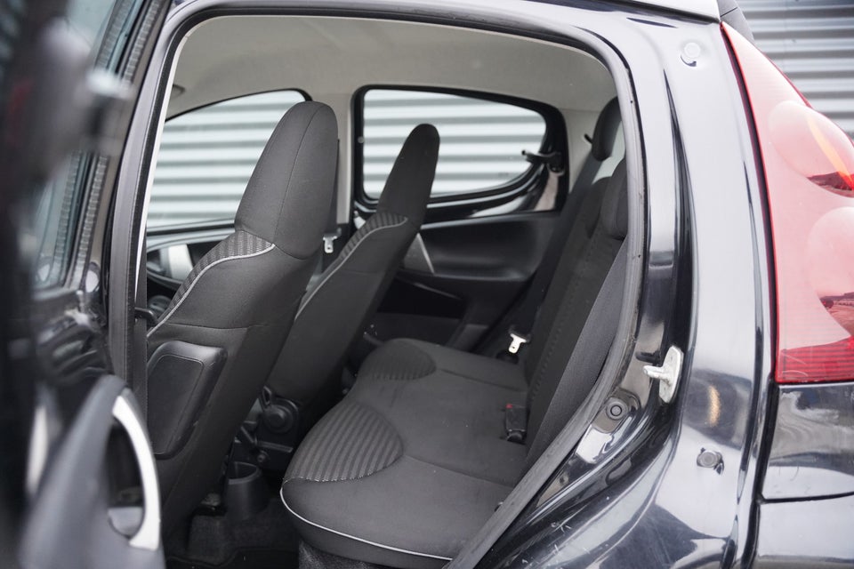 Peugeot 107 1,0 Champion Air 5d