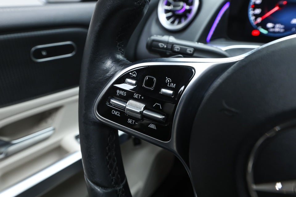 Mercedes EQB350 4Matic 7prs 5d