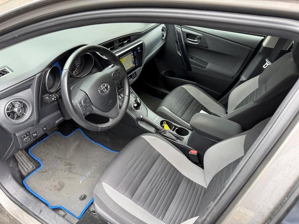 Toyota Auris 1,8 Hybrid H2 Comfort Touring Sports CVT 5d
