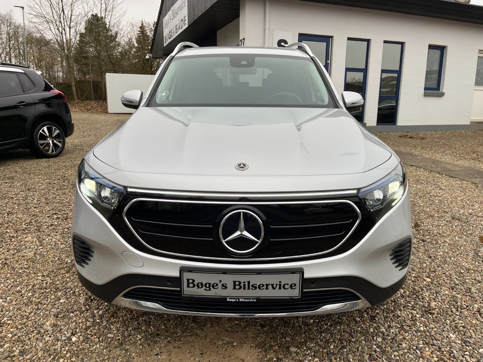 Mercedes EQB250 Progressive 5d