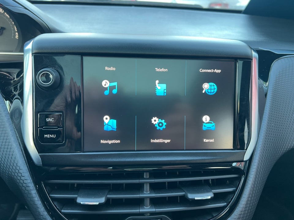 Peugeot 2008 1,6 BlueHDi 100 Allure Sky 5d