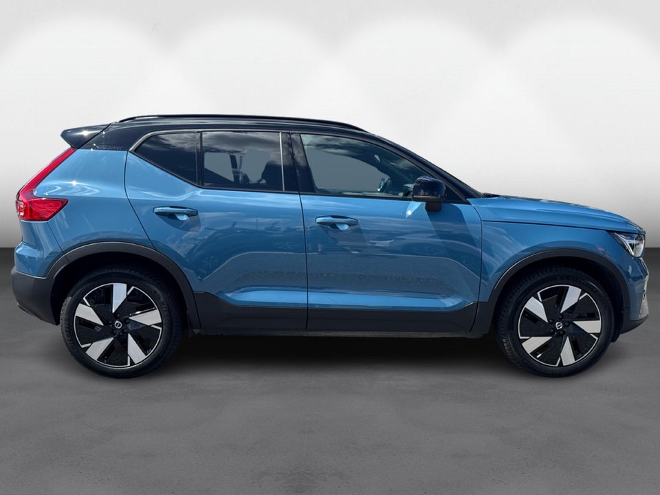 Volvo XC40 ReCharge Extended Range Plus 5d