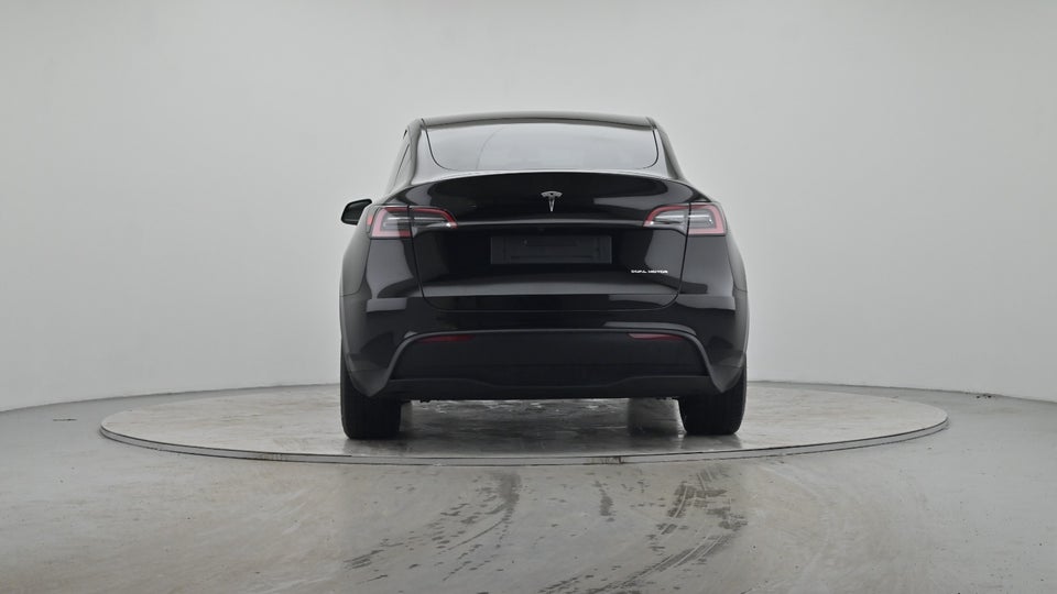 Tesla Model Y Long Range AWD 5d