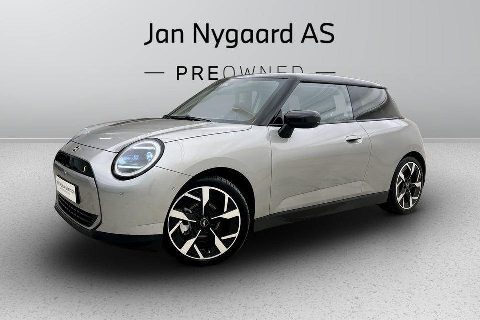 MINI Cooper SE Classic Trim XL 3d