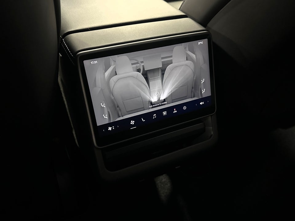 Tesla Model 3 RWD 4d