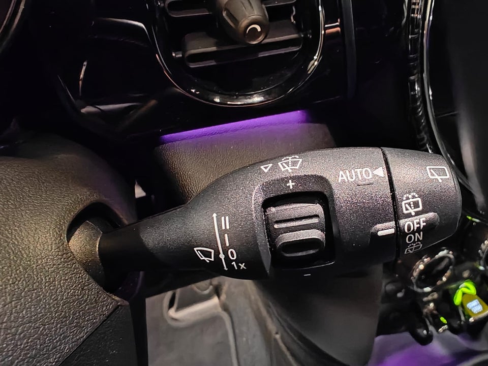 MINI Cooper SE Essential 3d