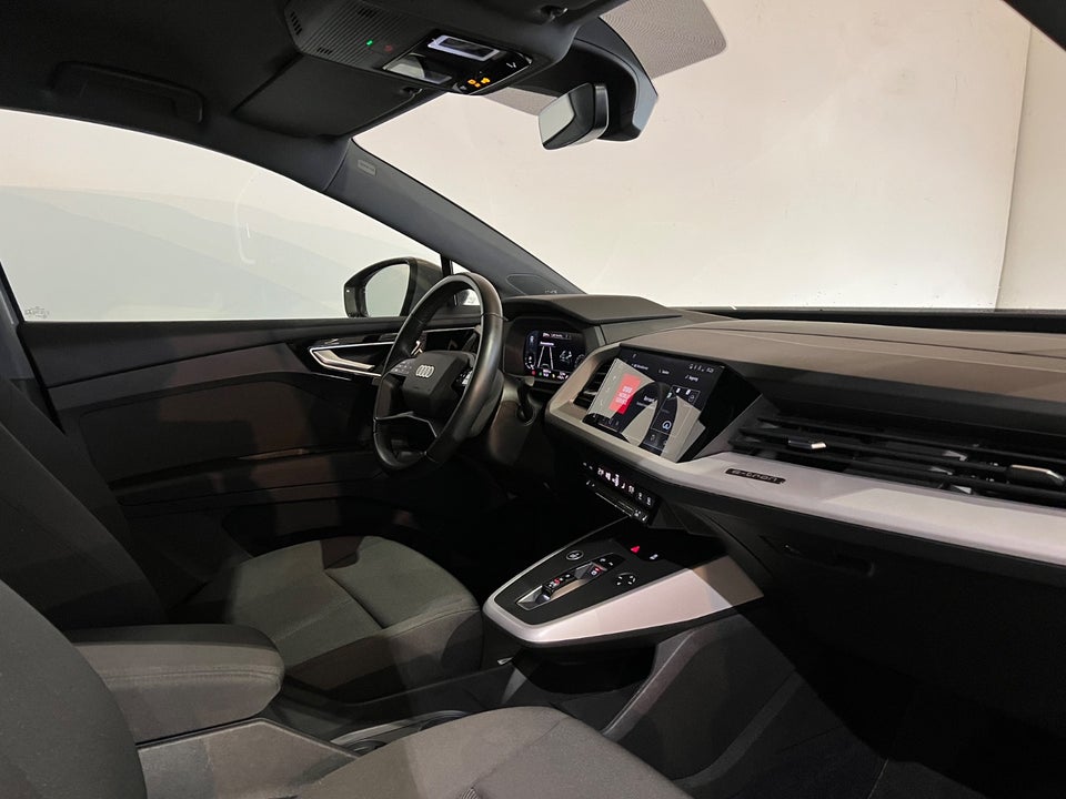 Audi Q4 e-tron 40  5d