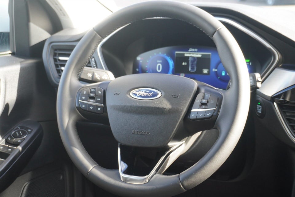 Ford Kuga 2,5 PHEV Titanium X CVT 5d