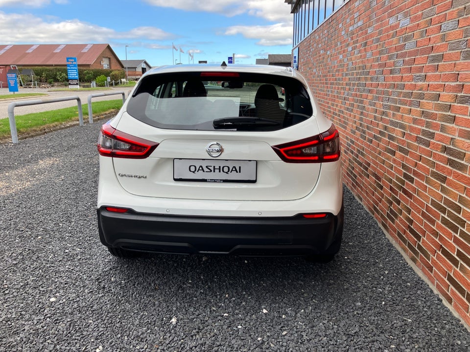 Nissan Qashqai 1,3 Dig-T 140 Visia 5d