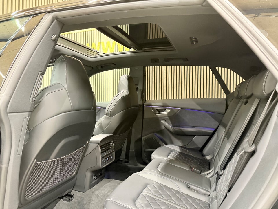 Audi Q8 60 TFSie S-line Edition quattro Tiptr. 5d