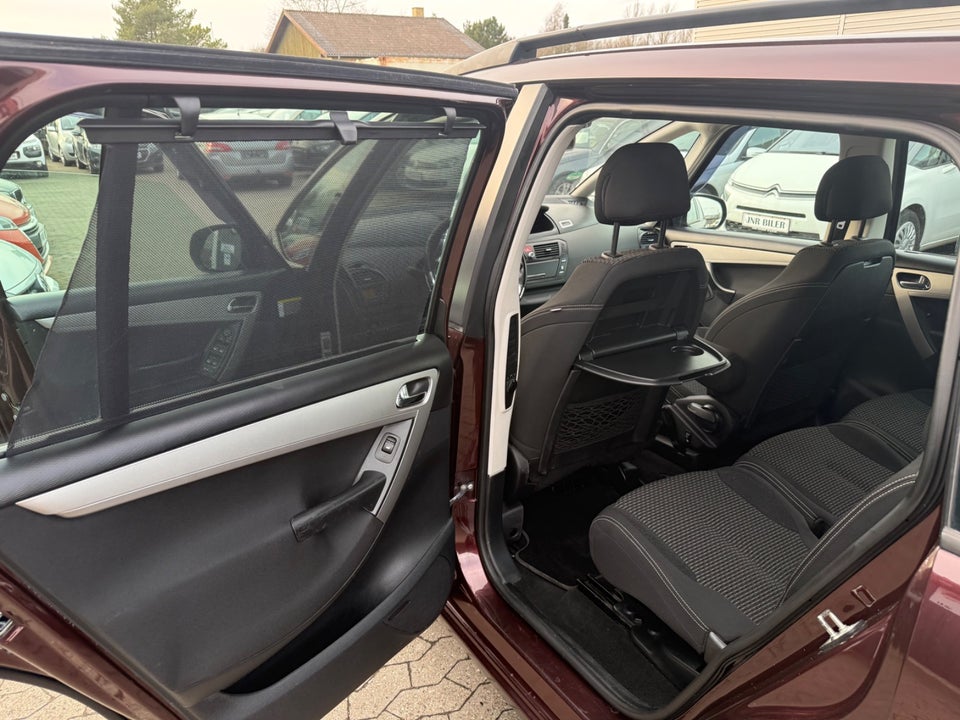 Citroën Grand C4 Picasso 2,0 16V VTR+ E6G 7prs 5d