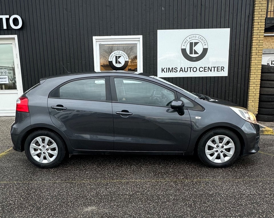 Kia Rio 1,2 CVVT Premium 5d