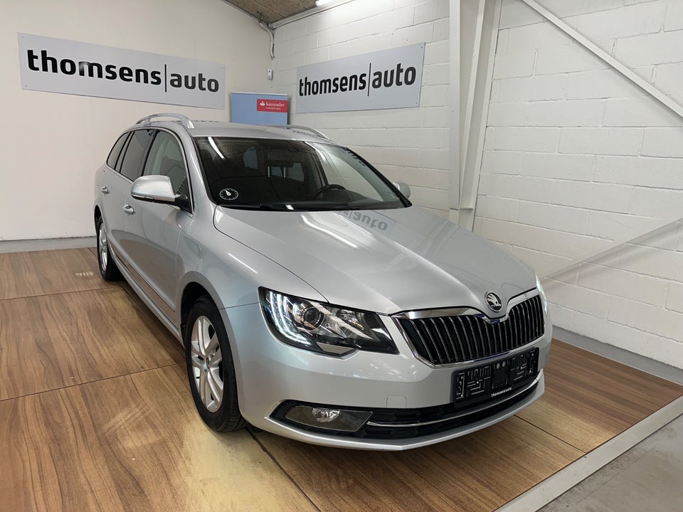 Skoda Superb 2,0 TSi Elegance Combi DSG 5d