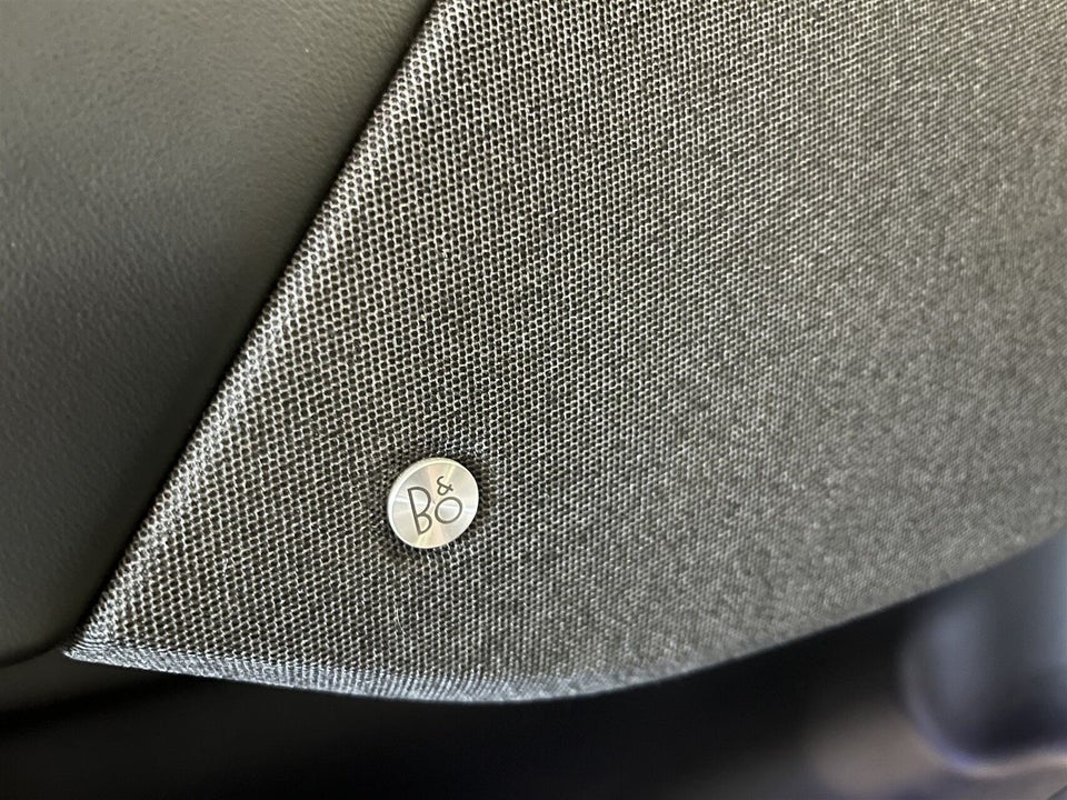 Ford Mustang Mach-E 88 Extended Range AWD 5d