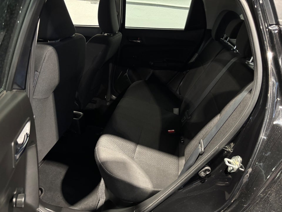 Suzuki Swift 1,2 Dualjet Action Edition 5d