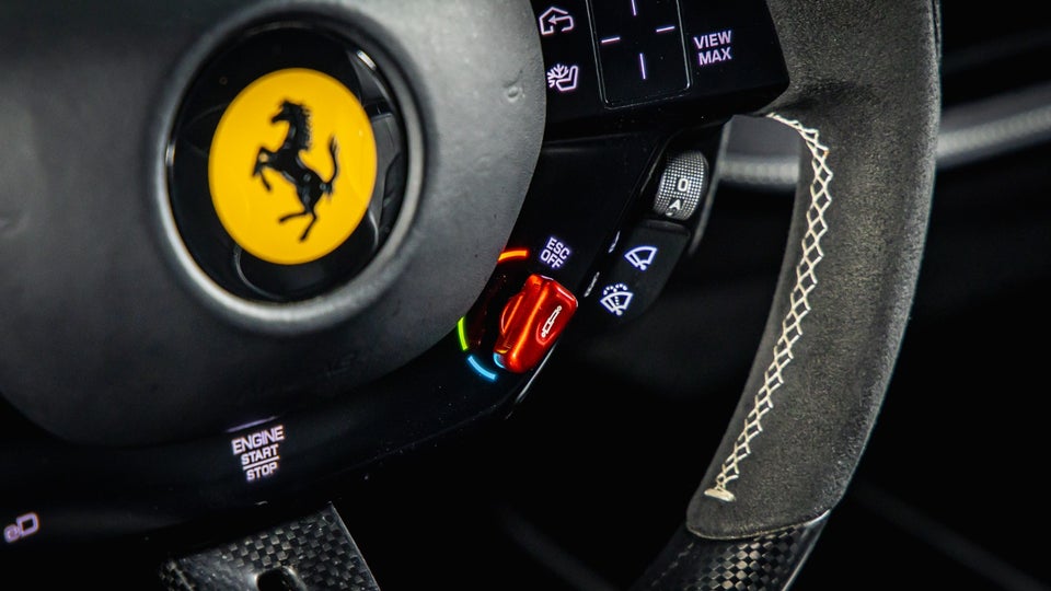 Ferrari SF90 Stradale 4,0 DCT 2d