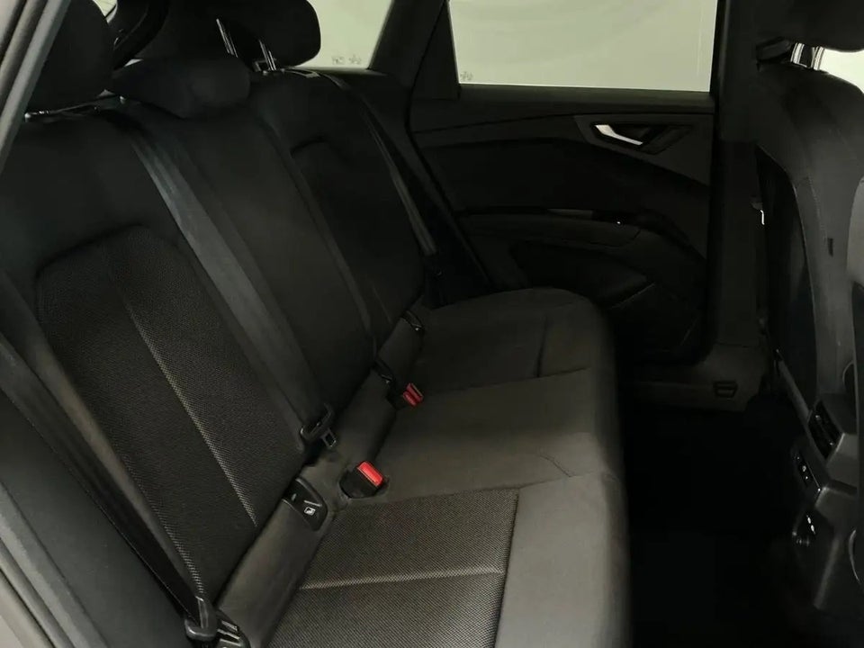 Audi Q4 e-tron 45 S-line 5d