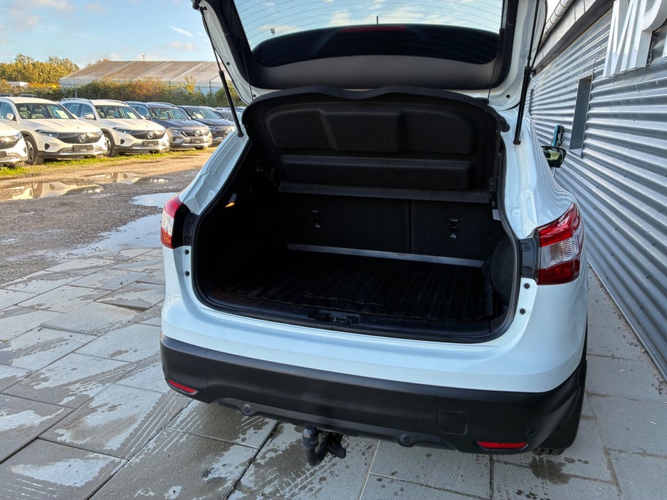 Nissan Qashqai 1,2 Dig-T 115 N-Connecta 5d