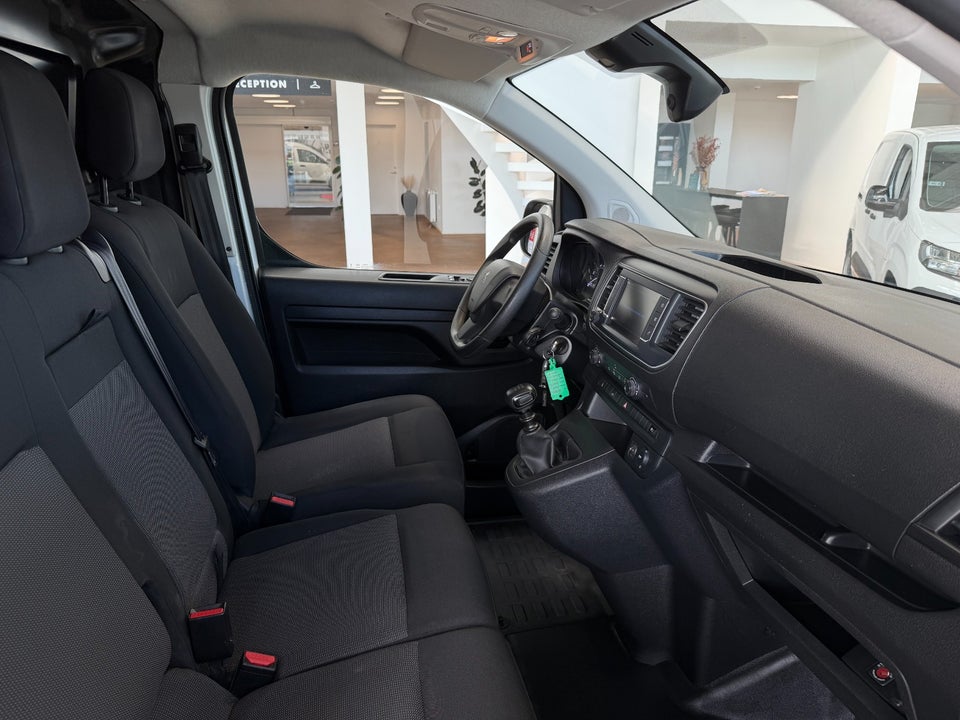 Peugeot Expert 2,0 BlueHDi 144 L3 Plus Van