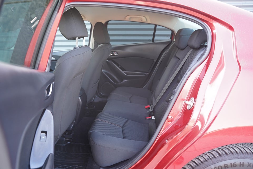 Mazda 3 2,0 SkyActiv-G 120 Vision aut. 4d