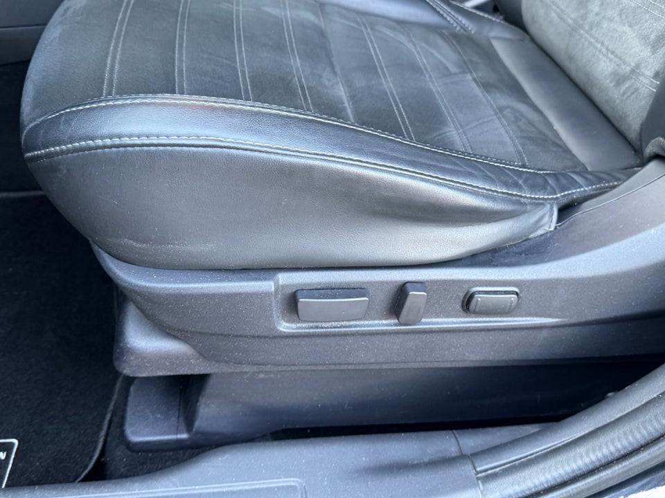 Mitsubishi Outlander 2,4 PHEV Intense CVT 4WD 5d