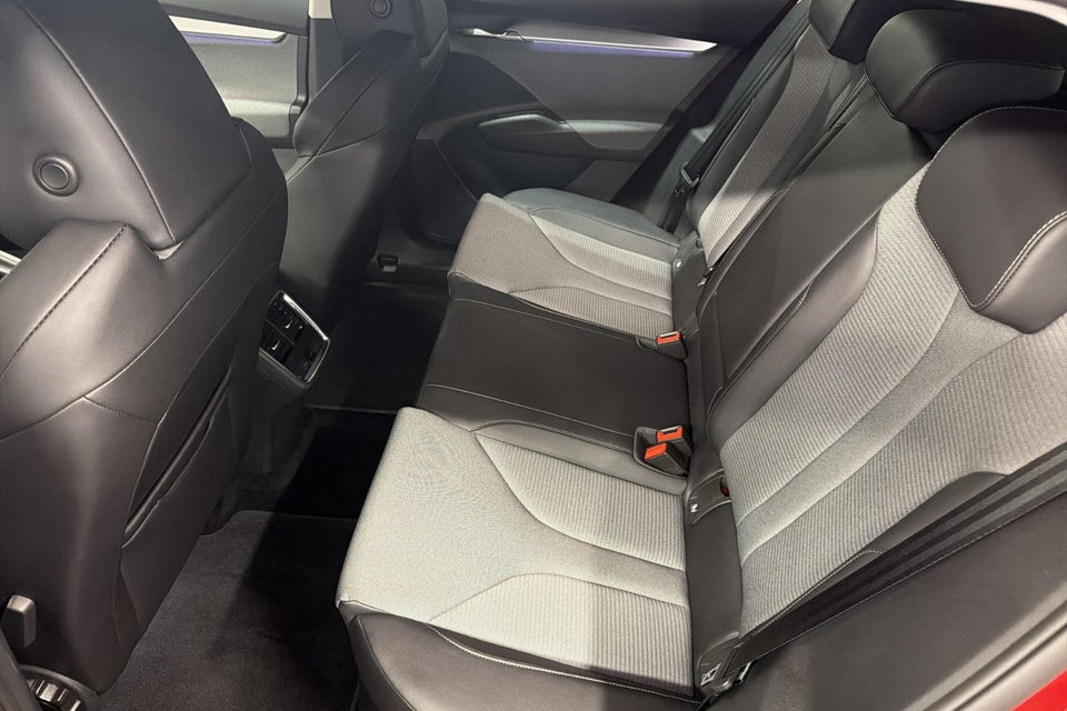 Skoda Enyaq 80 iV Loft 5d