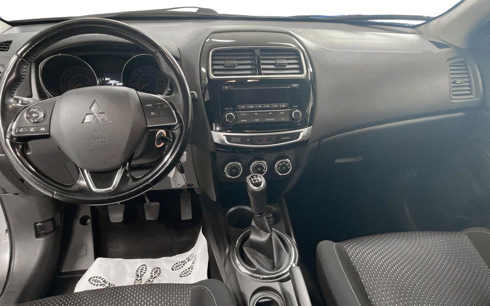 Mitsubishi ASX 1,6 Invite 5d