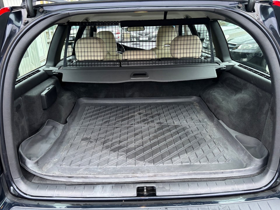 Volvo V70 2,4 140 Momentum aut. 5d