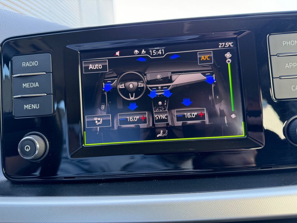 Skoda Scala 1,0 TSi 95 Ambition 5d