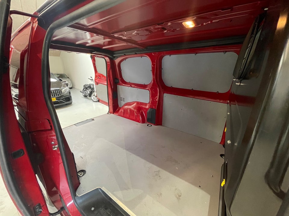 Toyota ProAce 2,0 D 120 Medium Comfort 4d