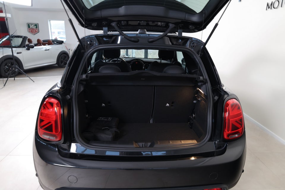 MINI Cooper SE Maximise 3d
