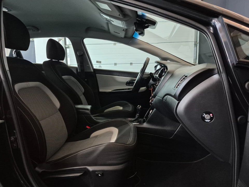 Kia Ceed 1,6 GDi Premium SW DCT 5d