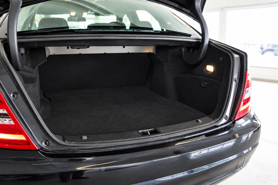Mercedes C200 1,6 BlueTEC Avantgarde 4d
