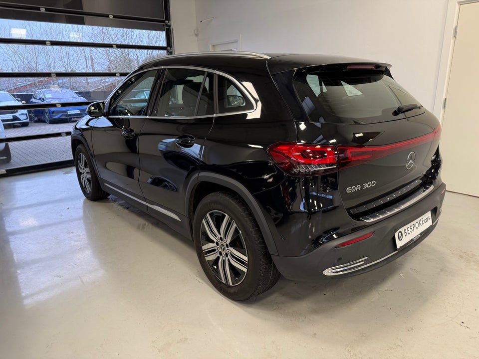 Mercedes EQA300 Progressive 4Matic 5d
