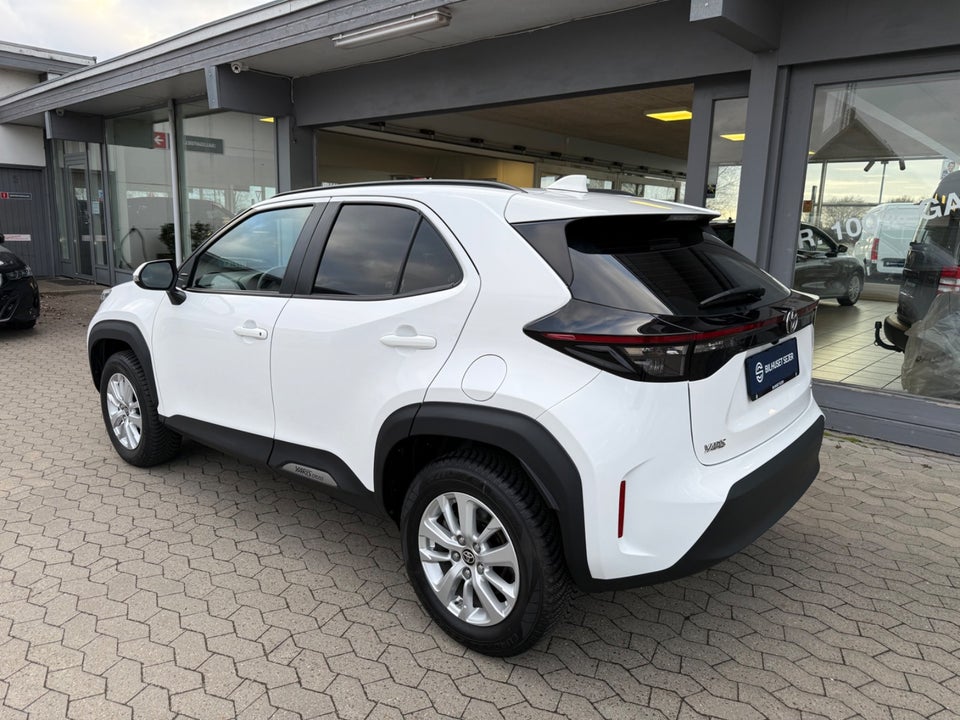 Toyota Yaris Cross 1,5 Hybrid Active e-CVT Van 5d