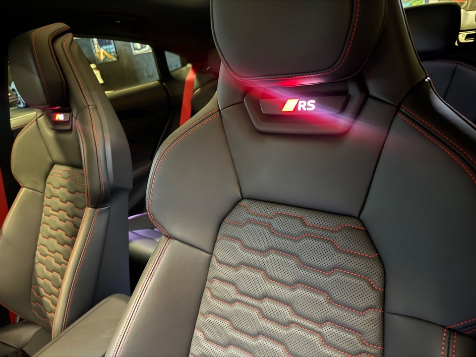 Audi RS e-tron GT quattro 4d