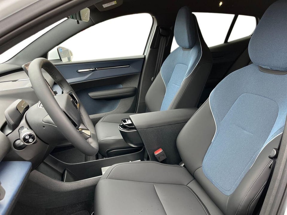 Volvo EX30 Extended Range Core 5d