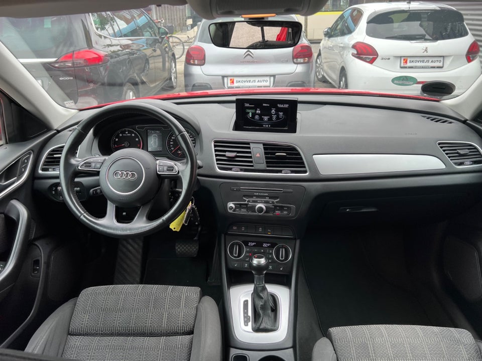 Audi Q3 1,4 TFSi 150 S-tr. 5d