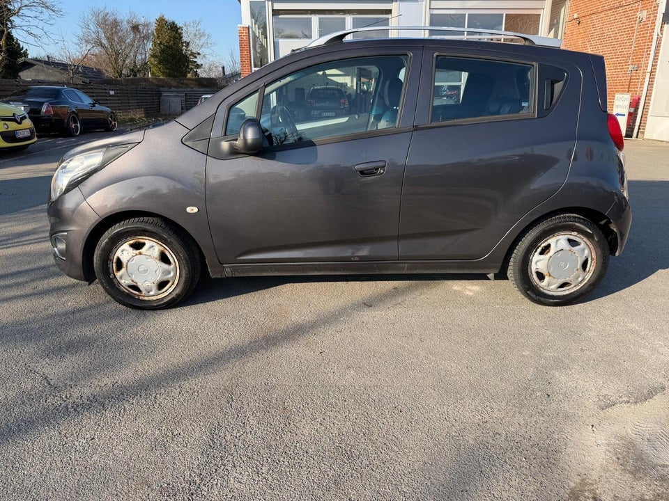 Chevrolet Spark 1,0 LT 5d