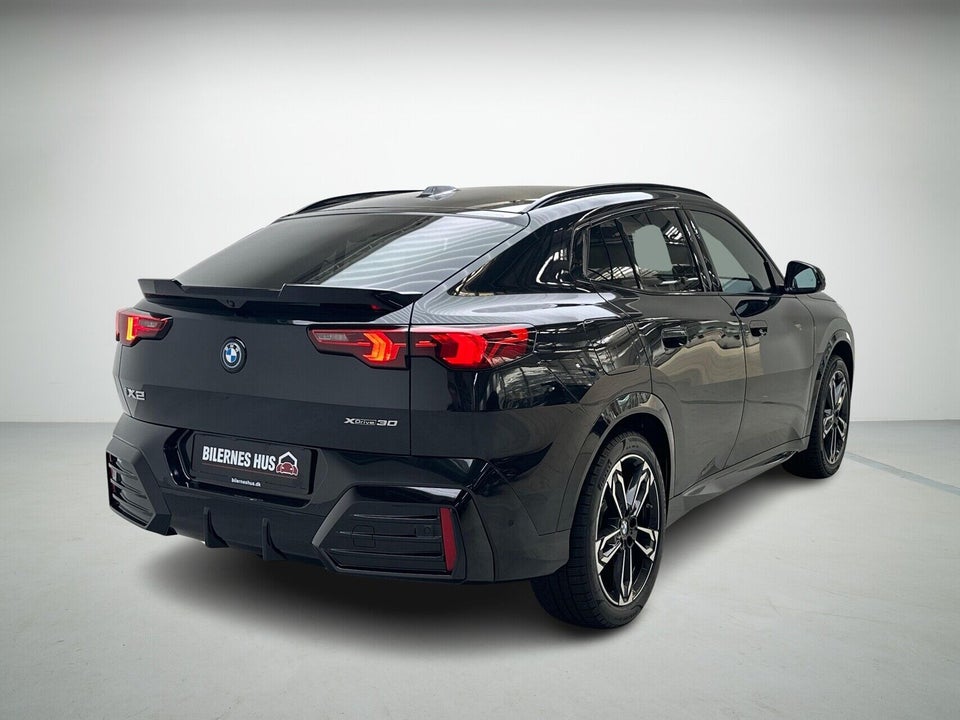 BMW iX2 xDrive30 M-Sport 5d