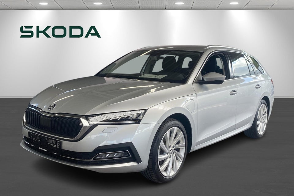 Skoda Octavia 1,4 TSi iV Plus Combi DSG 5d