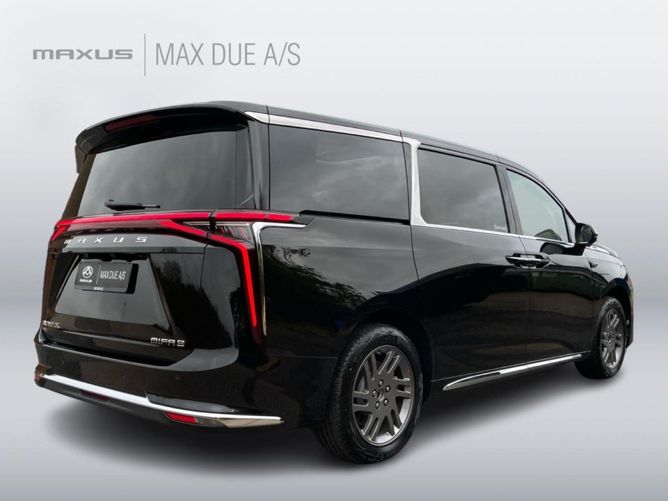 Maxus MIFA 9 90 Luxury 5d