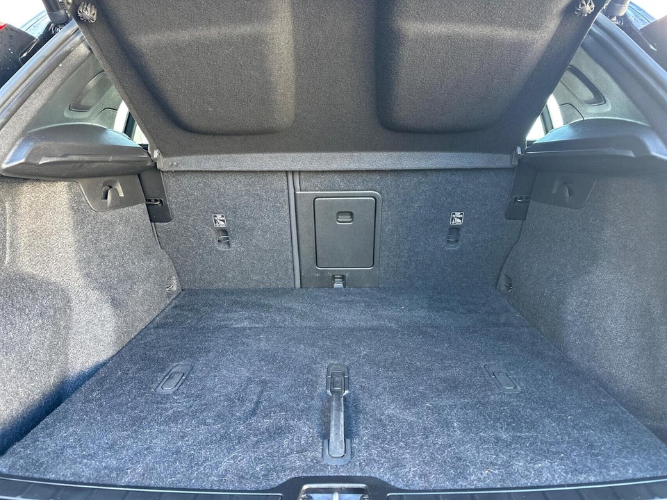 Volvo XC40 P6 ReCharge Plus 5d