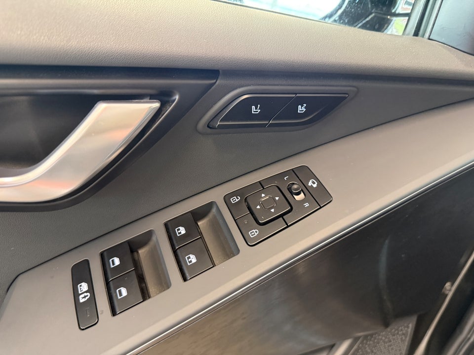 Kia Niro 64 EV Upgrade 5d