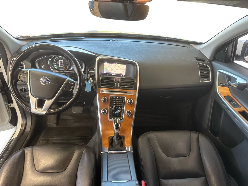 Volvo XC60 2,0 D4 190 Summum aut. 5d