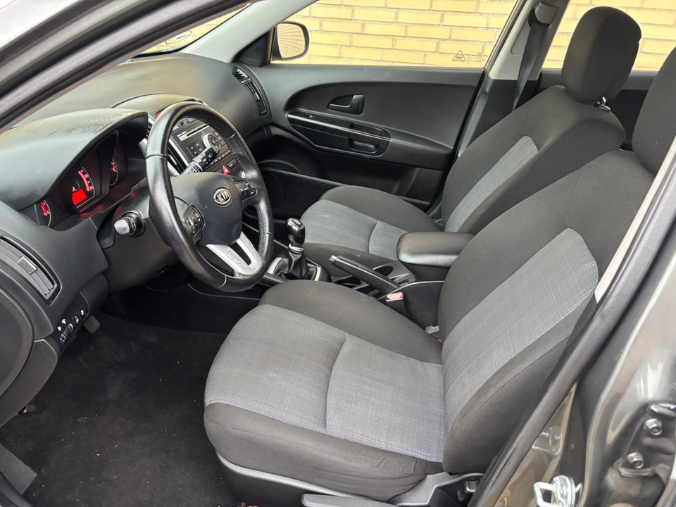 Kia Ceed 1,4 CVVT 90 Active 5d