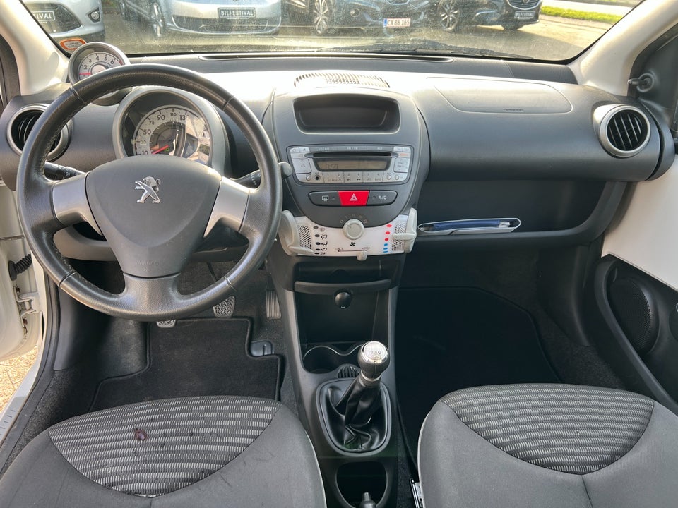 Peugeot 107 1,0 Sportium 5d