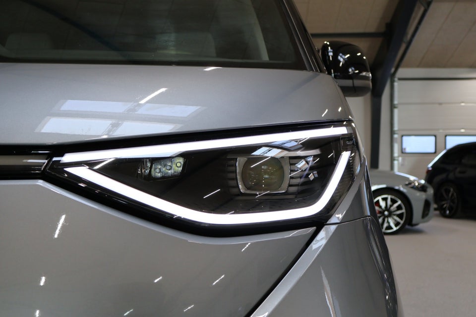 VW ID.Buzz 77 Pro SWB 5d