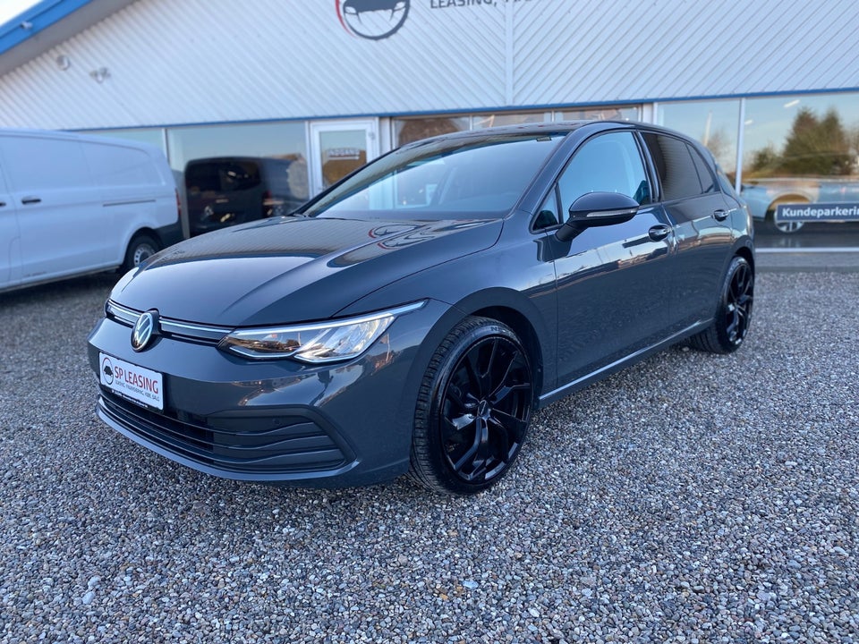 VW Golf VIII 1,0 TSi 110 5d