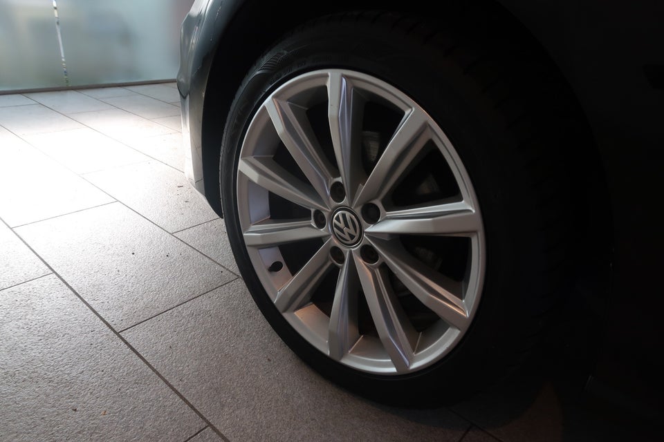 VW Golf VII 1,4 TSi 122 Comfortline BMT 5d